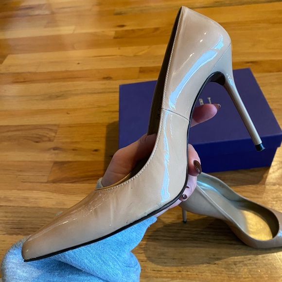 STUART WEITZMAN PATENT LEATHER NUDE PUMPS WORN ONCE - Picture 9 of 13